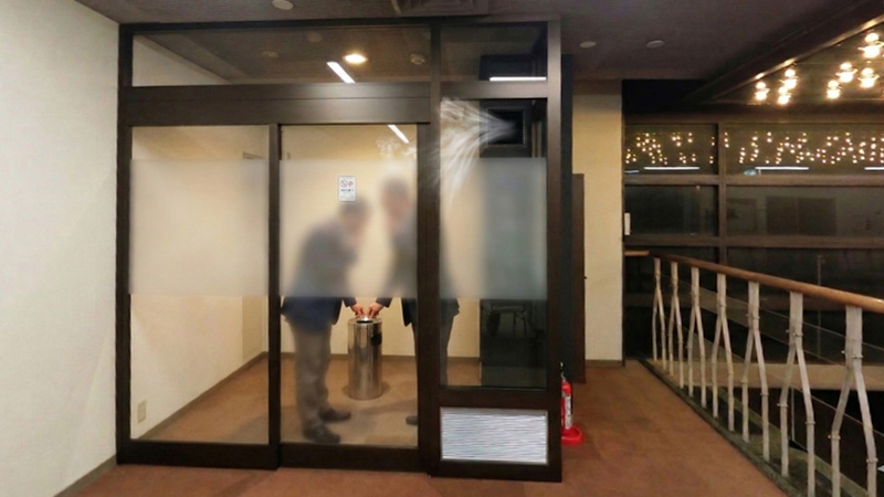 本荘グランドホテル 本館・南館の各2Fに設置された指定喫煙ブース