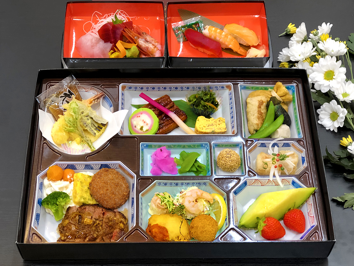 本荘グランドホテルのご法要・お斎用定番和洋折詰料理「面影（おもかげ）」